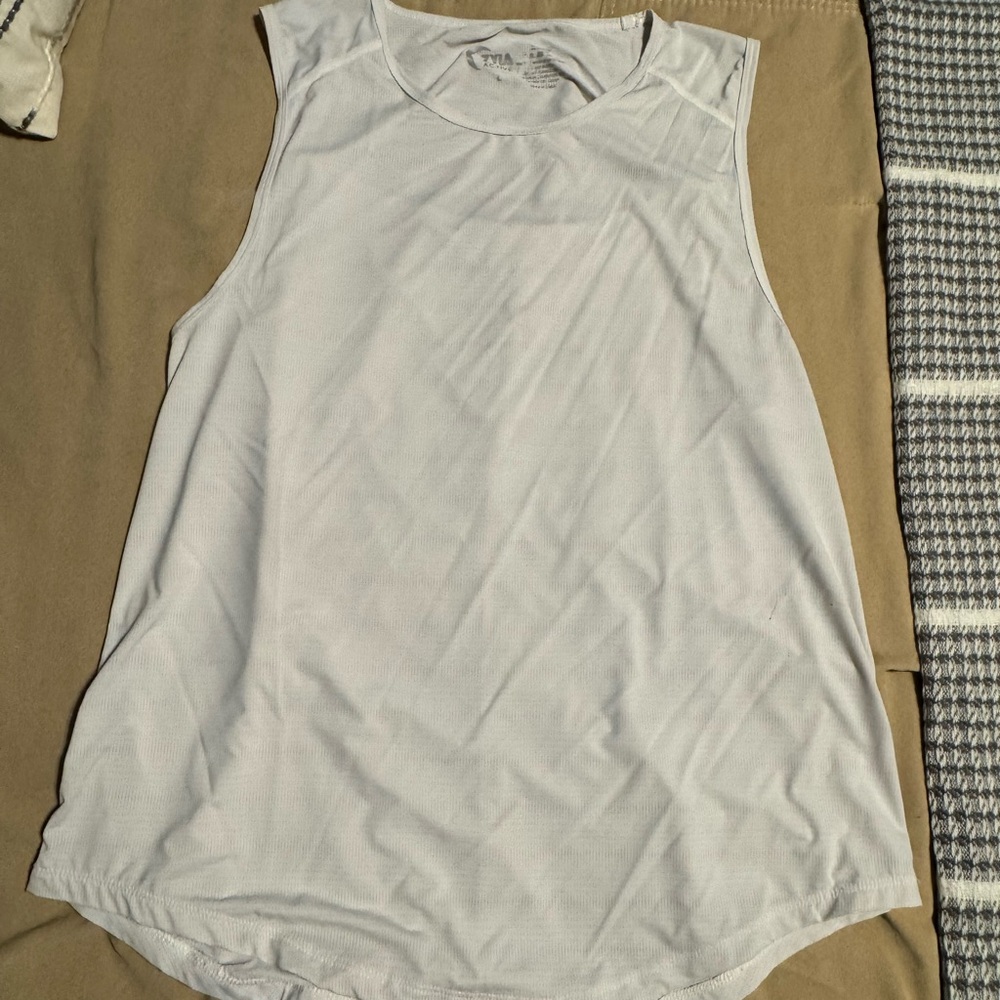 Zyia Sleeveless White Top